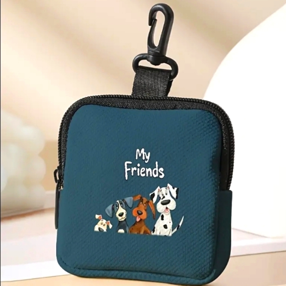 Dog Lovers  Dog Print Coin/Storage  Pouch With Clip On Detail. N̈EW!